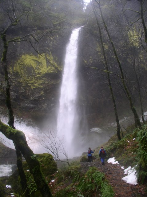 12.23.05 Elowah Falls 034 